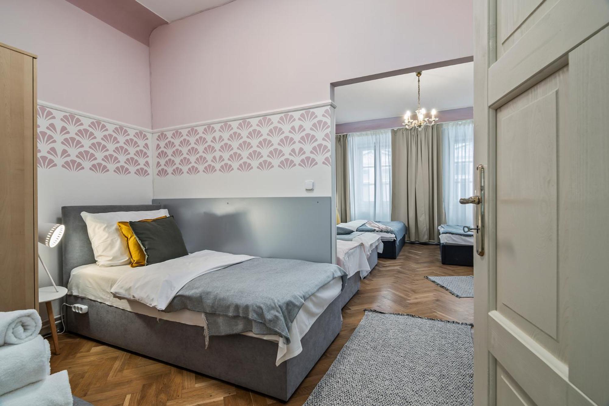 Charles Bridge Historical Apts By Michal&Friends Prague Ngoại thất bức ảnh